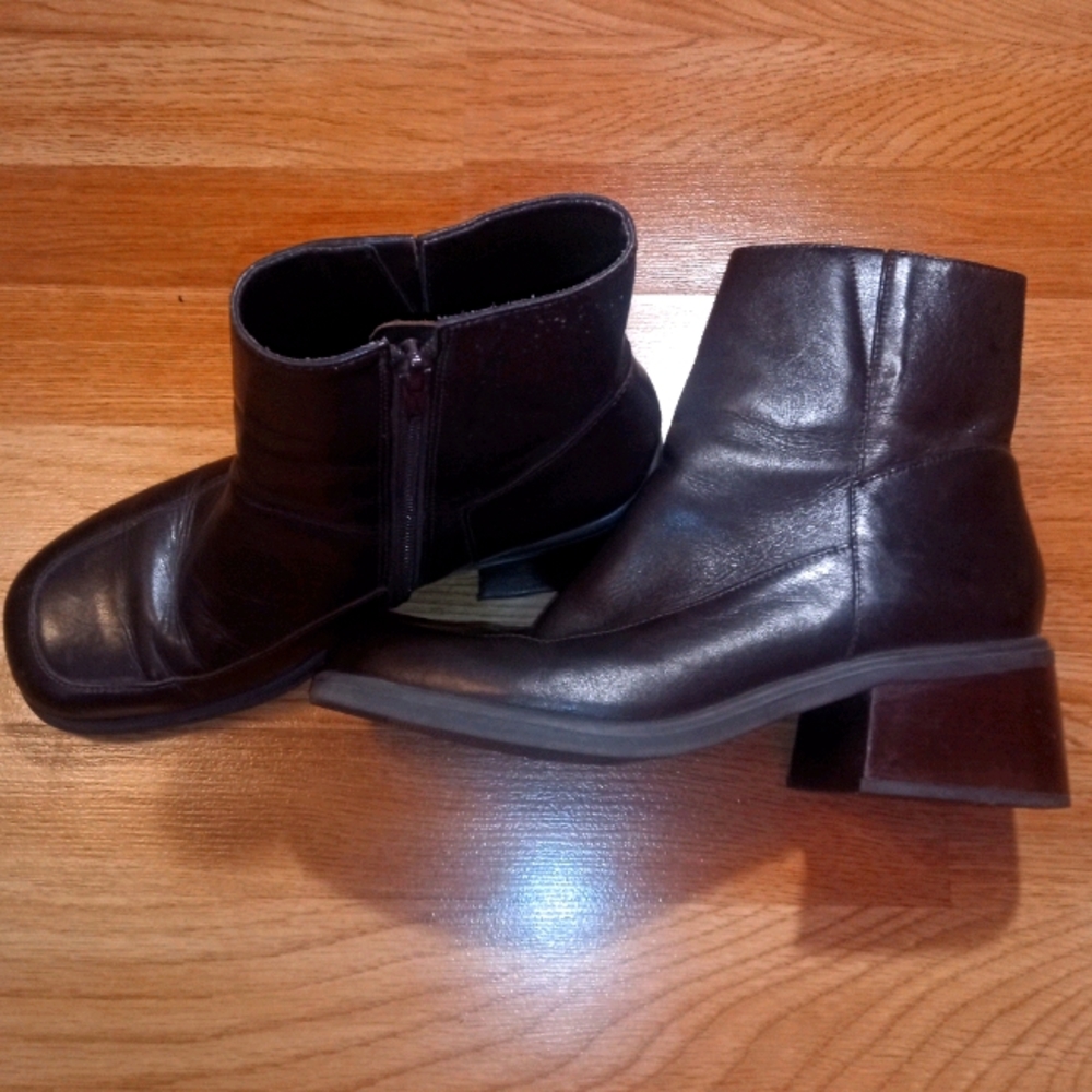 70s/90s Style Chunky Leather Brown Boots
